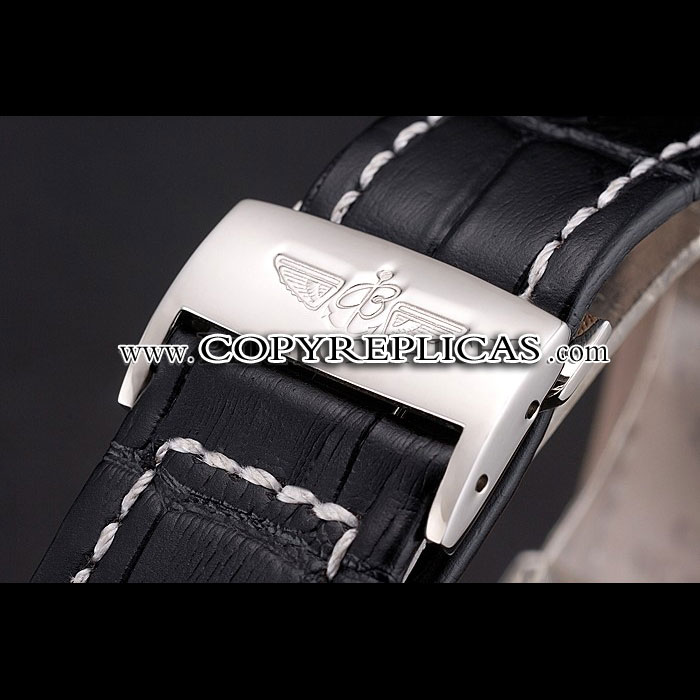 Breitling Navitimer World Black Dial Black Leather Bracelet BL5649: Image 4