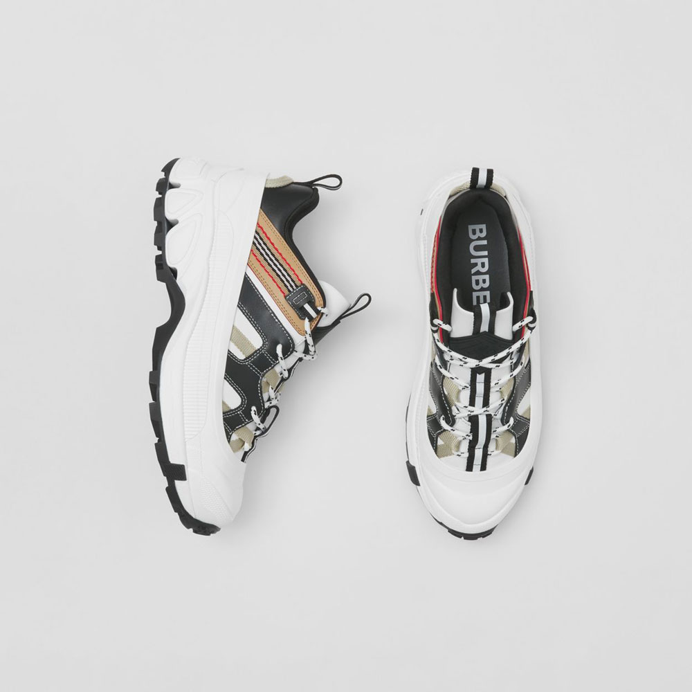 Burberry Icon Stripe Detail Leather Arthur Sneakers 80458251: Image 2