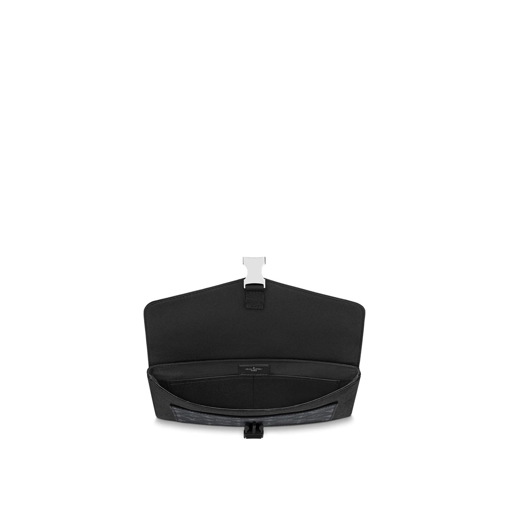 Louis Vuitton Outdoor Flap Messenger K45 in Black M30413: Image 3