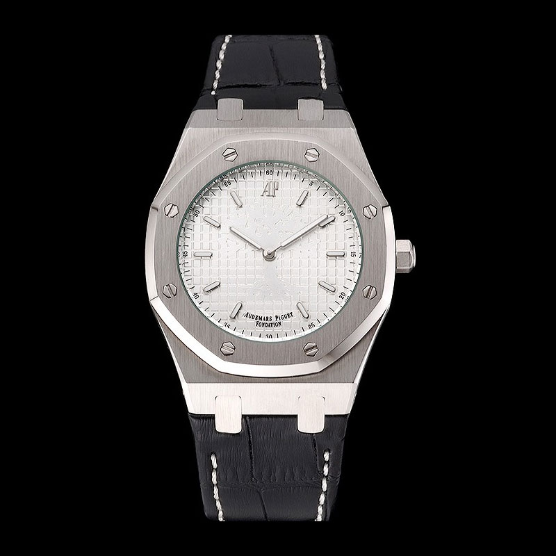 Audemars Piguet Royal Oak Fondation Silver Dial Stainless Steel Case AP5574: Image 1