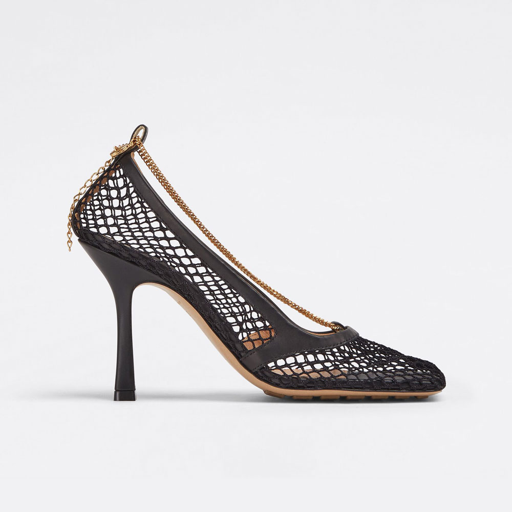 Bottega Veneta Stretch in Nero 578321 VBPS 11058: Image 1