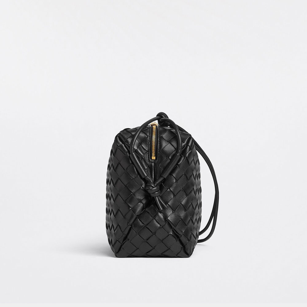 Bottega Veneta Medium Loop Camera Bag in Black 680256 V1G1 18425: Image 2