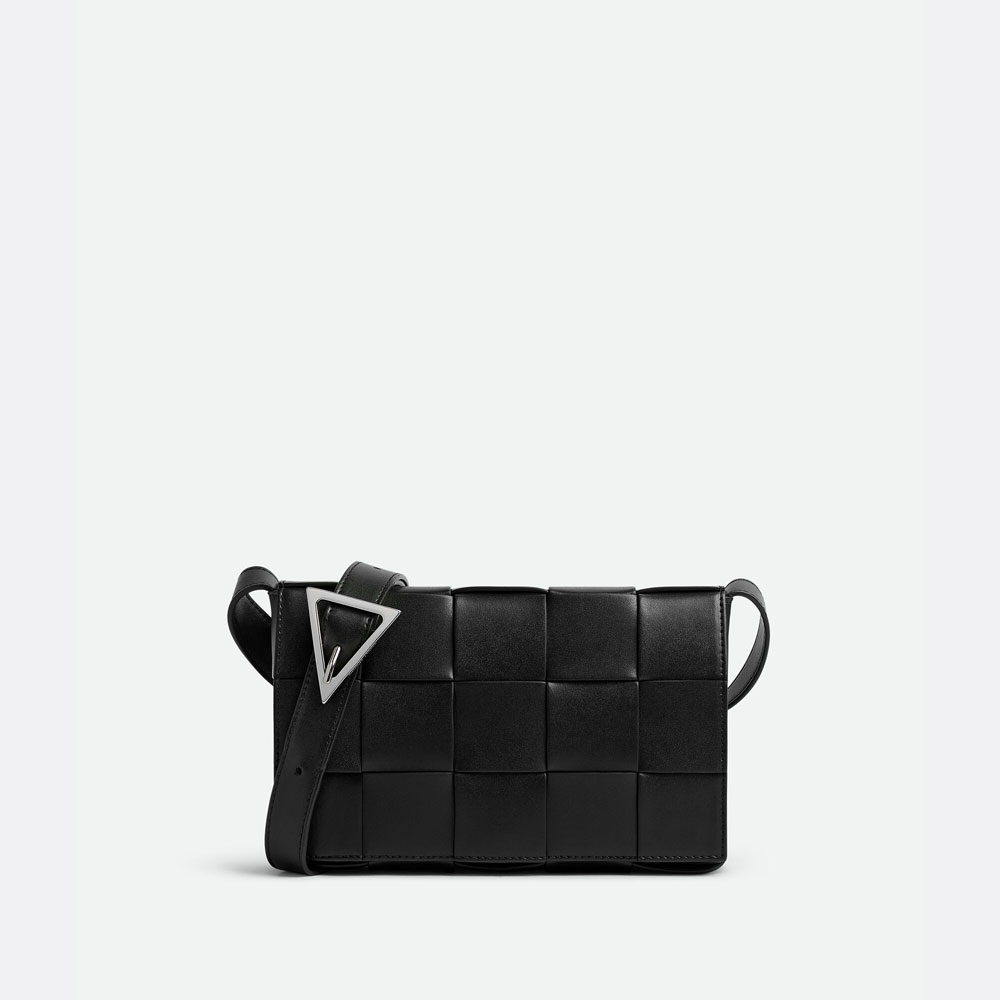 Bottega Veneta Cassette in Black 737950 VB1K 08480: Image 1