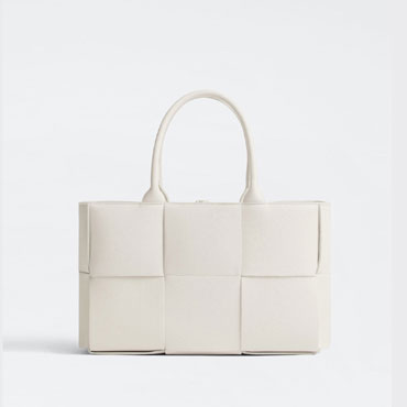 Bottega Veneta Arco Tote in White 652867 VCP1 19009