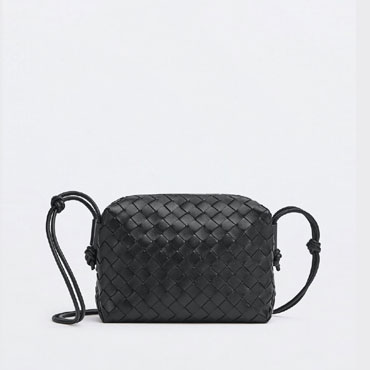 Bottega Veneta Loop in Black 666689 VCPP 38425