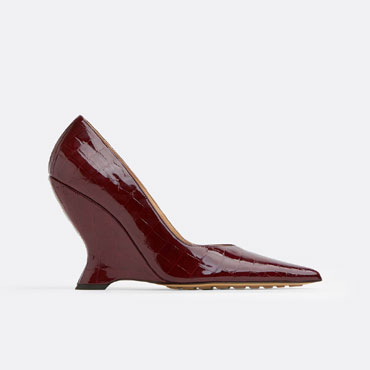 Bottega Veneta Punta Pump in Cherry 716210 V2DW 06084