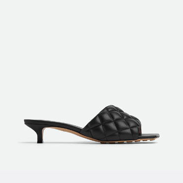 Bottega Veneta Padded Mule in Black 729764 VBRR 01000