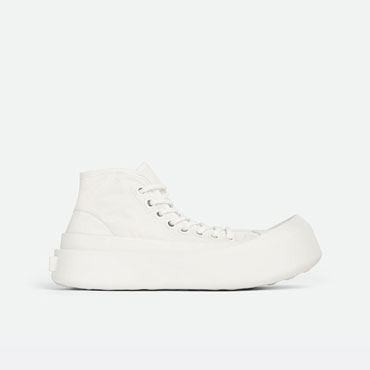 Bottega Veneta Jumbo Sneaker in Optic White 741358 V2X5 09122