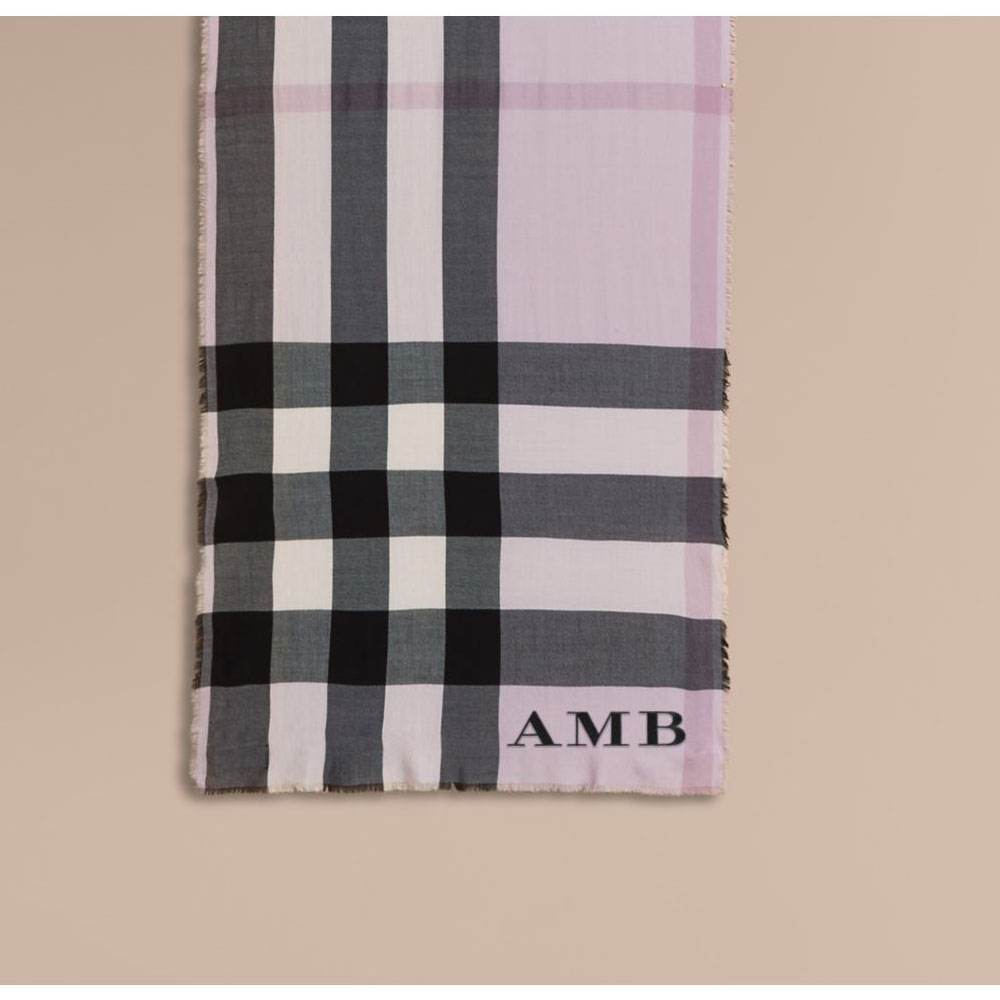 Burberry Lightweight Cashmere Scarf in Check in Dusty Lilac 39997071: Image 2