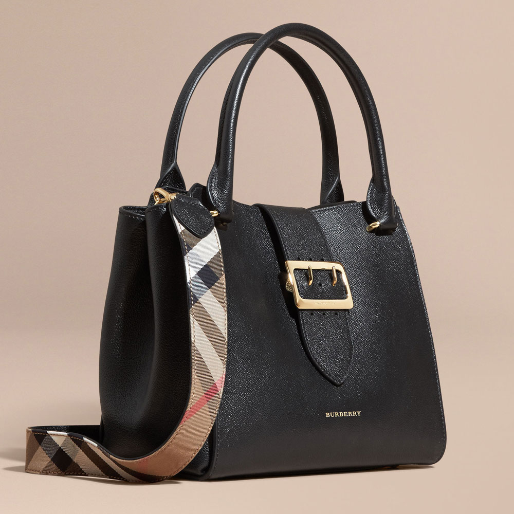 Burberry Medium Buckle Tote in Grainy Leather Black 40290221: Image 1