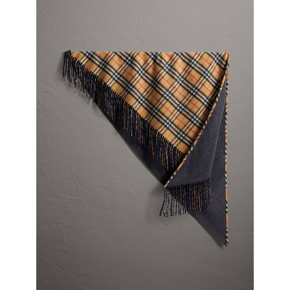 Burberry Bandana in Vintage Check Cashmere 40688721: Image 1