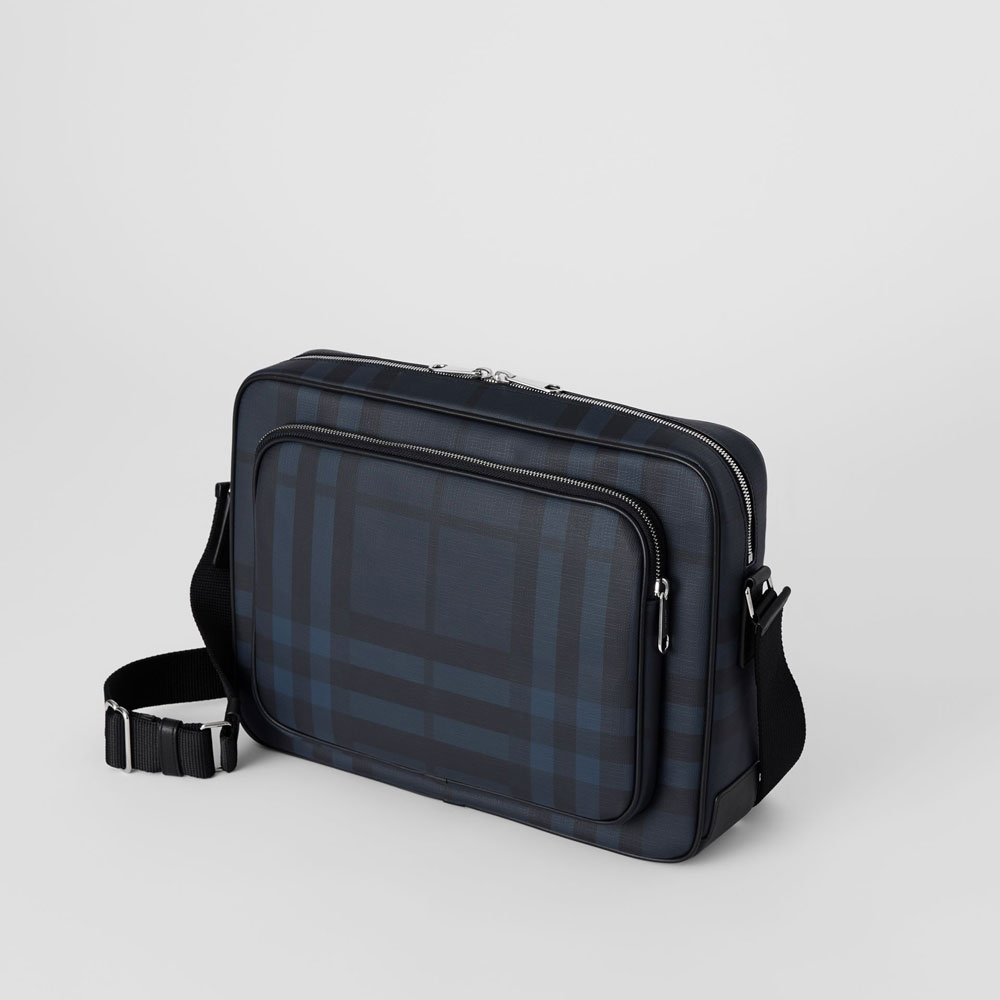 Burberry London Check Messenger Bag in Navy black 80051681: Image 3