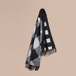 Burberry Reversible Check Cashmere Scarf Black white 40232951