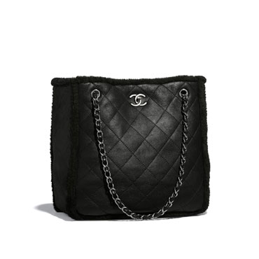 Chanel shearling lambskin ruthenium finish metal A57739 Y83868 94305