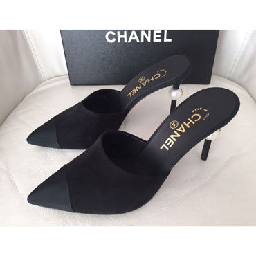 Chanel runway black pearl suede slides G32100 Y52294 94305