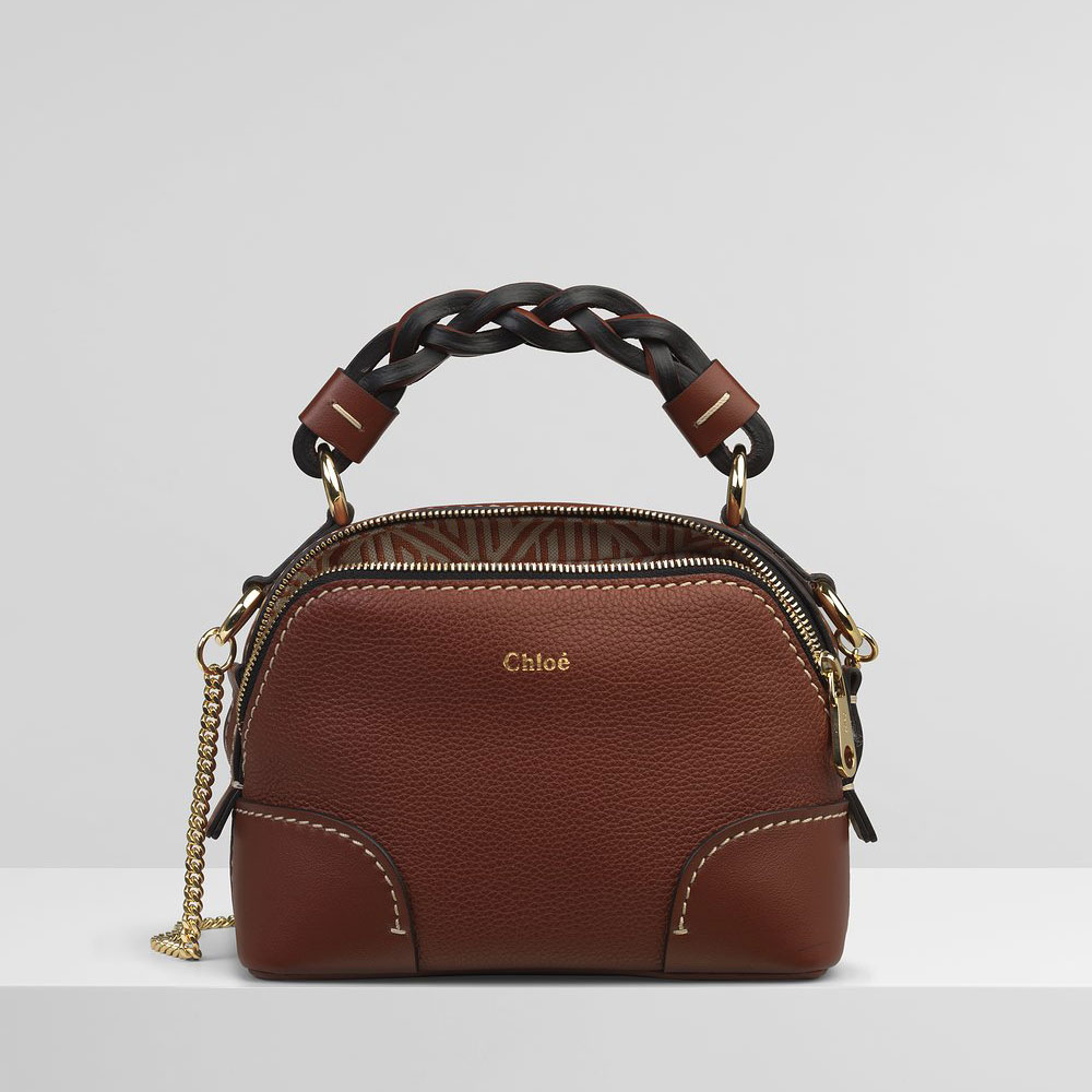 Chloe Mini Daria Chain Bag In Grained Shiny Calfskin CHC20WS362C6227S: Image 1