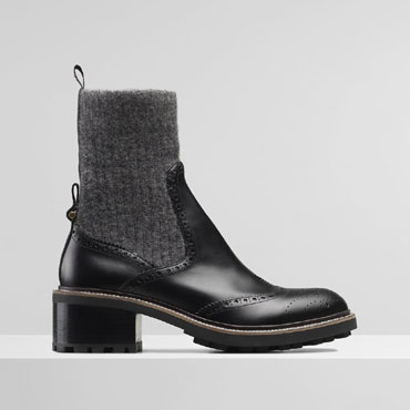 Chloe Franne Sock Ankle Boot In Matte Calfskin CHC20W375N4001