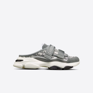 D-Wander Sneaker Gray Dior Oblique Technical Fabric KCK346OBY S33G