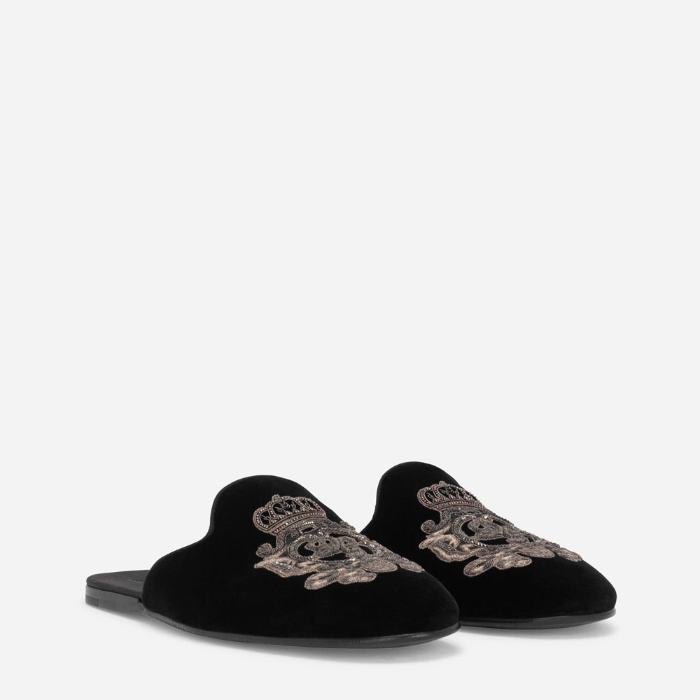 DG Velvet slippers with coat of arms embroidery A80310AO2498R747: Image 2