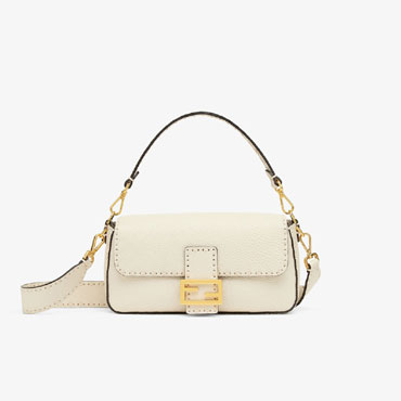 Fendi Baguette Camellia Selleria bag 8BR600 ANT2 F191J