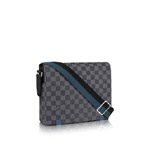 Louis Vuitton district pm damier graphite N42404