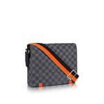 Louis Vuitton district pm damier graphite N42405