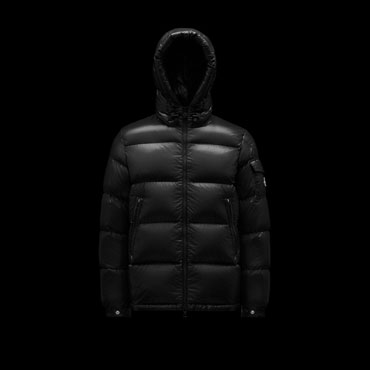 Moncler Black Ecrins Short Down Jacket H20911A0022868950999