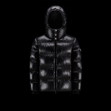 Moncler Black Orizaba Short Down Jacket H20911A002745963V999