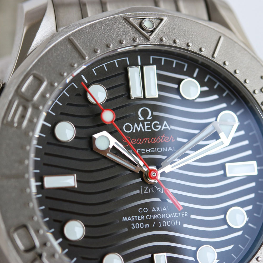 Omega Seamaster 210.32.42.20.01.002 Nekton Watch: Image 3