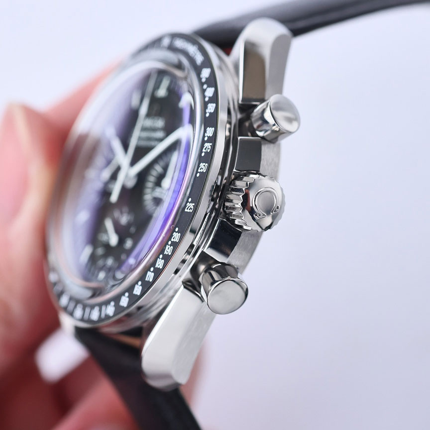 Omega Speedmaster 310.32.42.50.01.002 Watch: Image 3