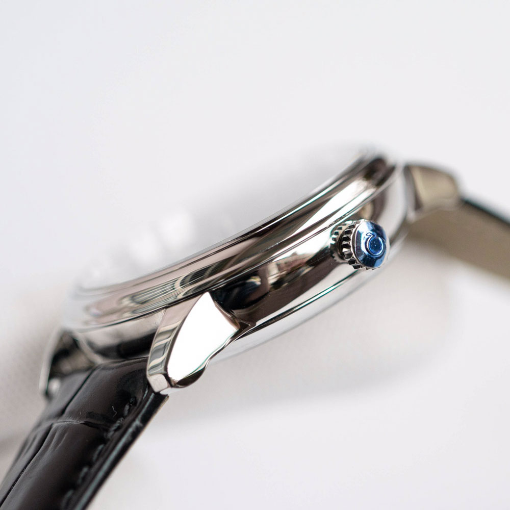 Omega De Ville 424.13.40.21.01.002 Watch: Image 4