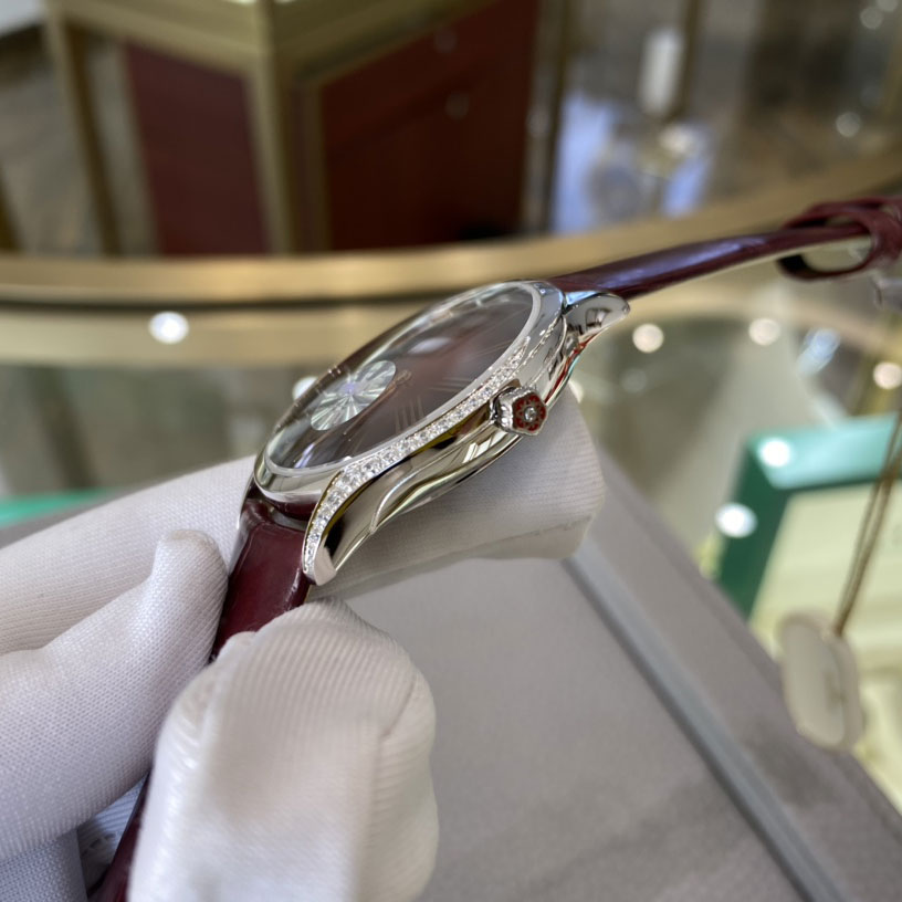 Omega De Ville 428.18.36.60.11.002 Watch: Image 3