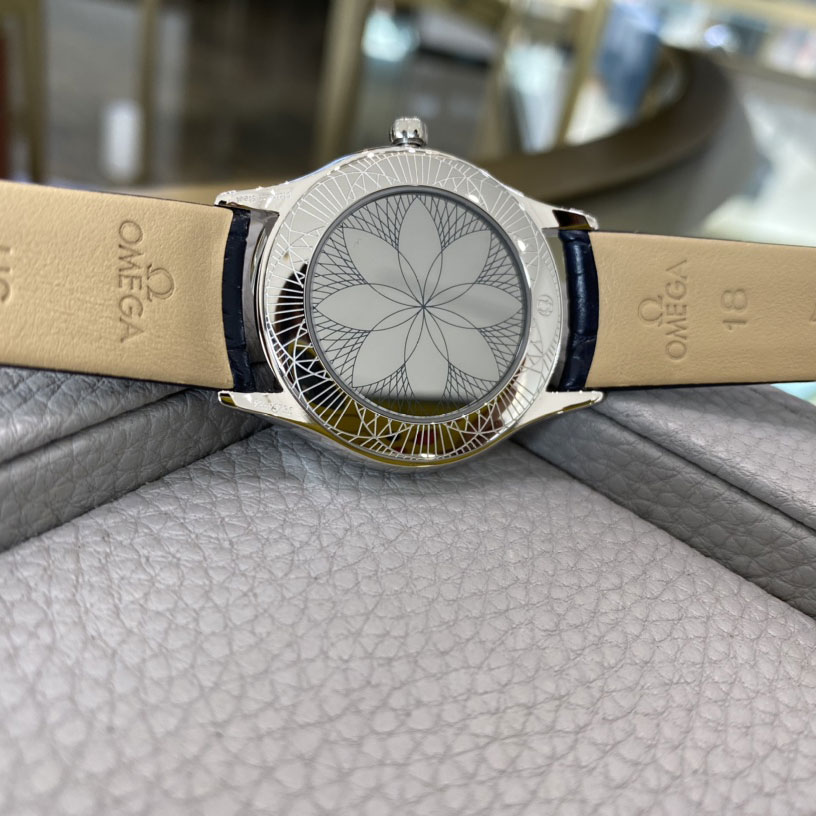 Omega De Ville 428.18.39.60.03.001 Watch: Image 2