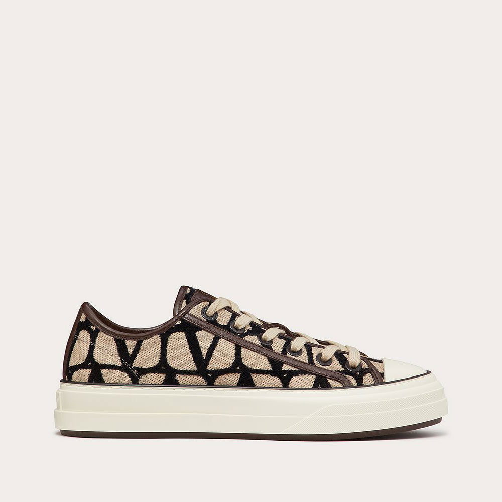 Valentino Garavani Toile Iconographe Totaloop Low-Top Sneaker 2W0S0GX4RWC6ZN: Image 1