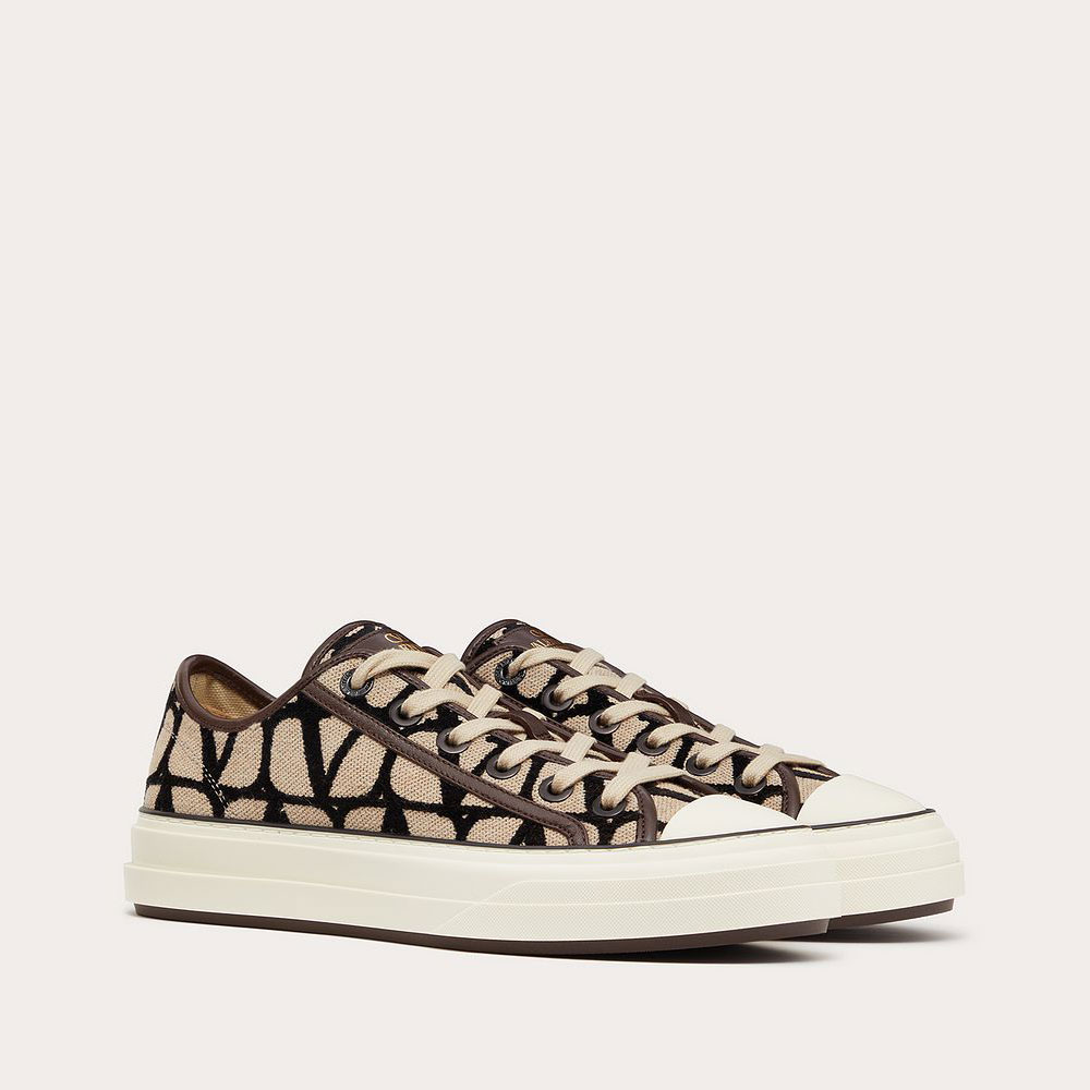 Valentino Garavani Toile Iconographe Totaloop Low-Top Sneaker 2W0S0GX4RWC6ZN: Image 2