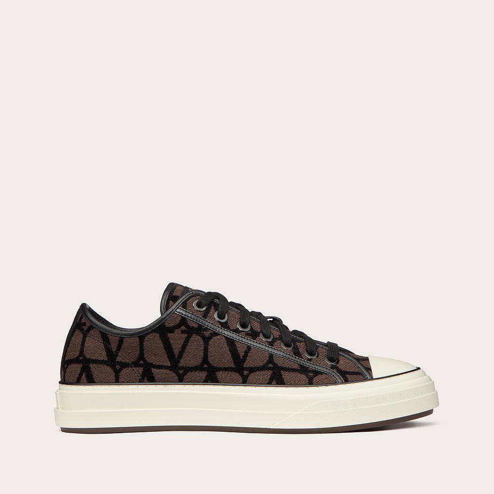 Valentino Garavani Toile Iconographe Totaloop Low-Top Sneaker 2Y0S0H02RWCU02: Image 1