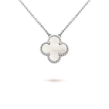 Van Cleef Arpels Vintage Alhambra pendant VCARF48700