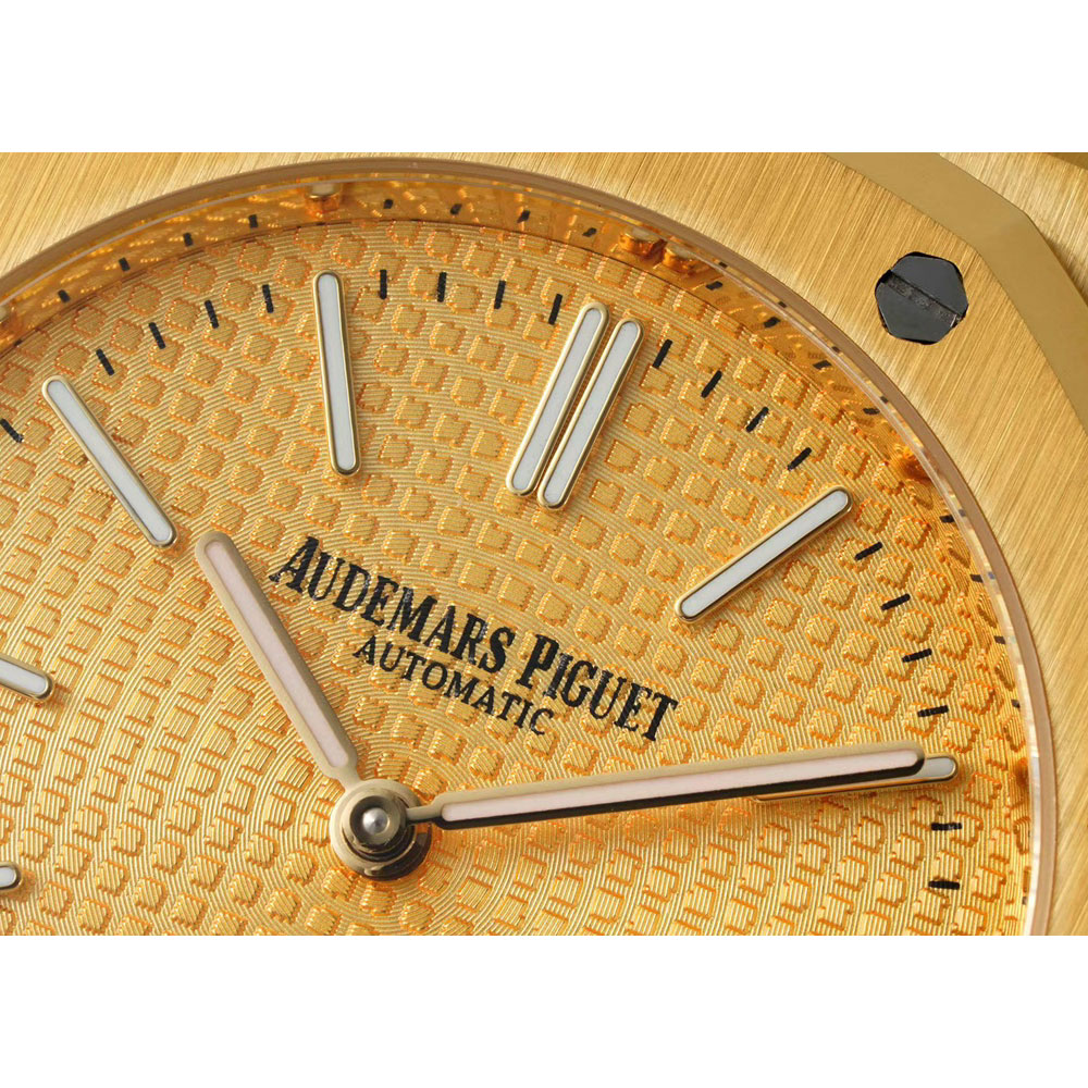 Audemars Piguet Royal Oak 15202BA.OO.1240BA.02 Watch: Image 2