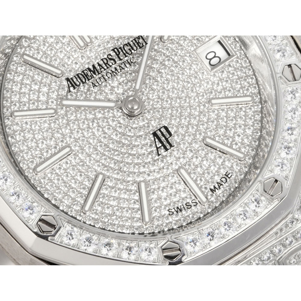 Audemars Piguet Royal Oak 15202BC.ZZ.1241BC.01 Watch: Image 2