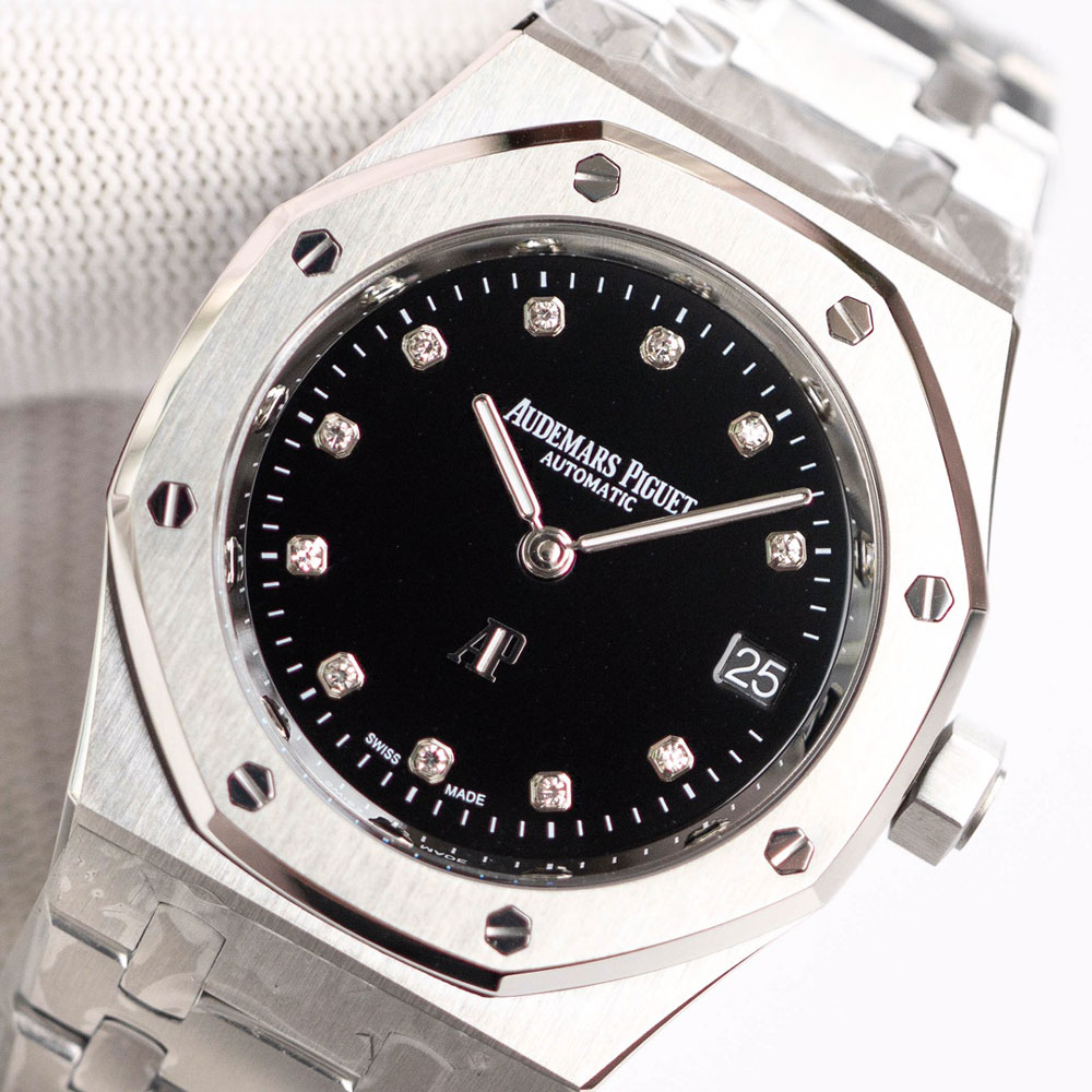 Audemars Piguet Royal Oak 15206PT.OO.1240PT.01 Watch: Image 2