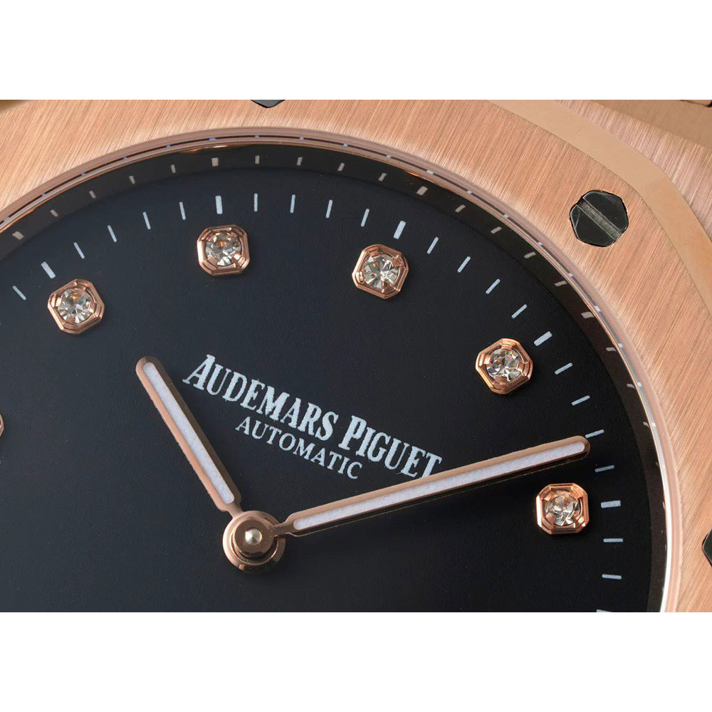 Audemars Piguet Royal Oak 15207OR.OO.1240OR.01 Watch: Image 2