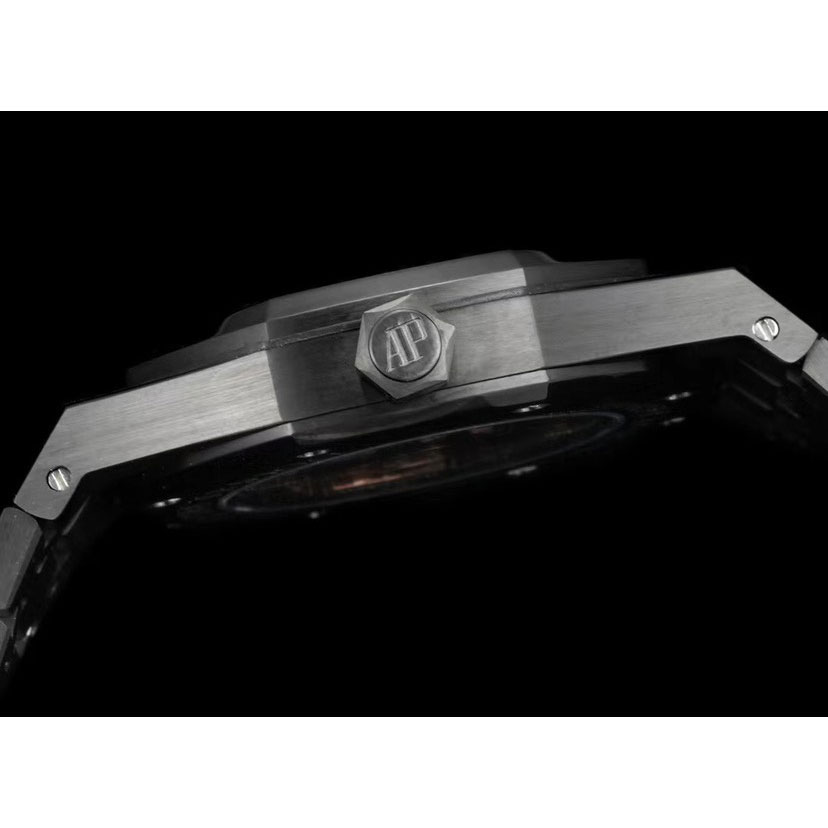 Audemars Piguet Royal Oak 15416CE.OO.1225CE.01 Watch: Image 3