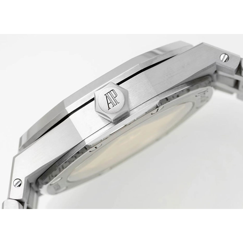 Audemars Piguet Royal Oak 15450ST.OO.1256ST.01 Watch: Image 4