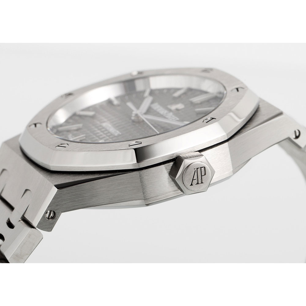 Audemars Piguet Royal Oak 15450ST.OO.1256ST.02 Watch: Image 3