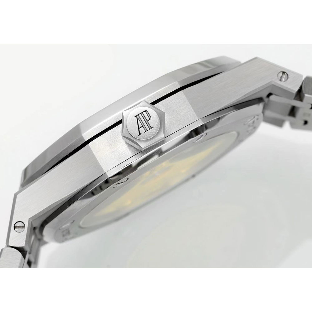 Audemars Piguet Royal Oak 15451ST.ZZ.1256ST.02 Watch: Image 3