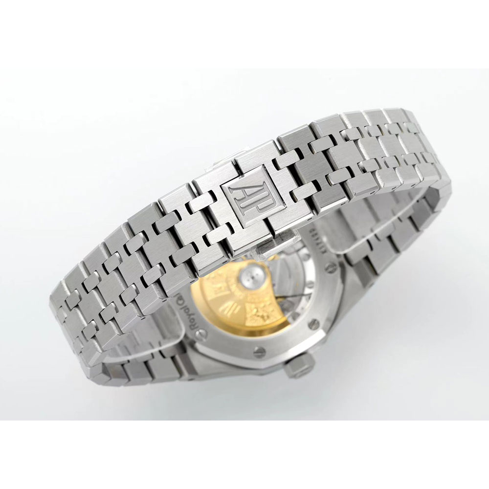 Audemars Piguet Royal Oak 15451ST.ZZ.1256ST.03 Watch: Image 4