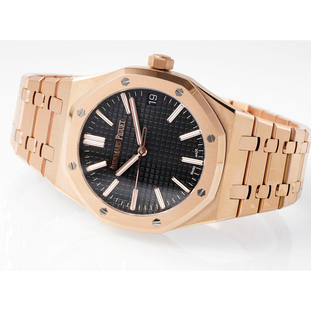 Audemars Piguet Royal Oak 15510OR.OO.1320OR.04 Watch: Image 2