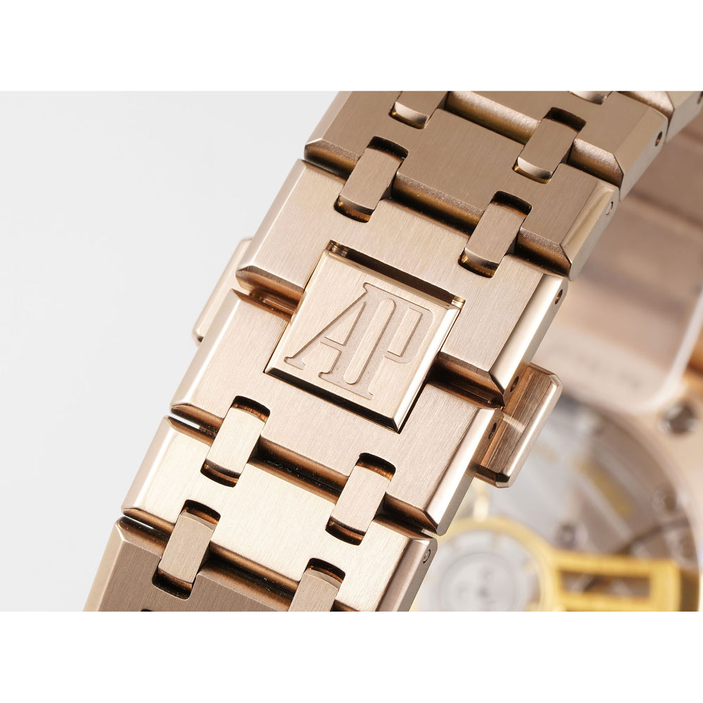 Audemars Piguet Royal Oak 15510OR.OO.1320OR.04 Watch: Image 5