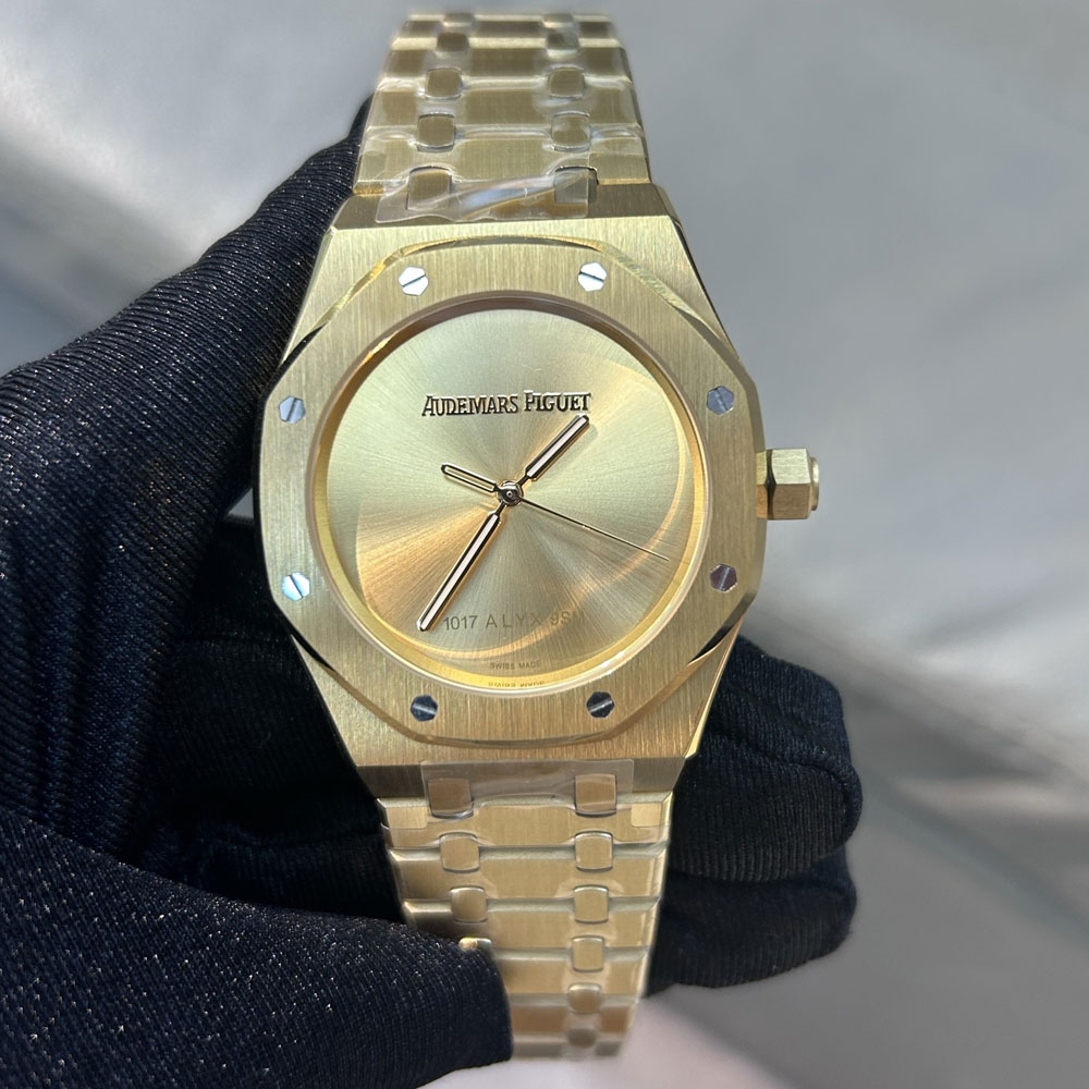 Audemars Piguet Royal Oak 15550BA.OO.1356BA.02 Watch: Image 1