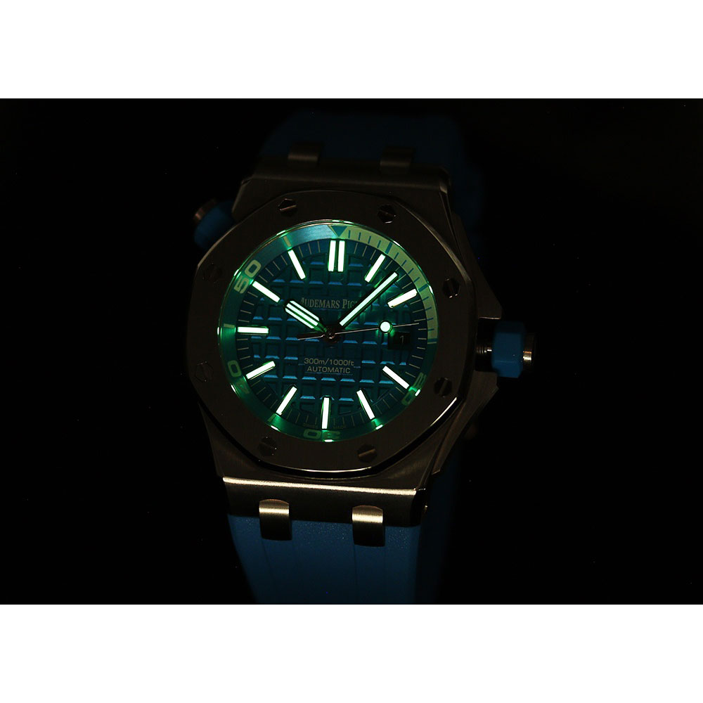 Audemars Piguet Royal Oak Offshore 15710ST.OO.A032CA.01 Watch: Image 5